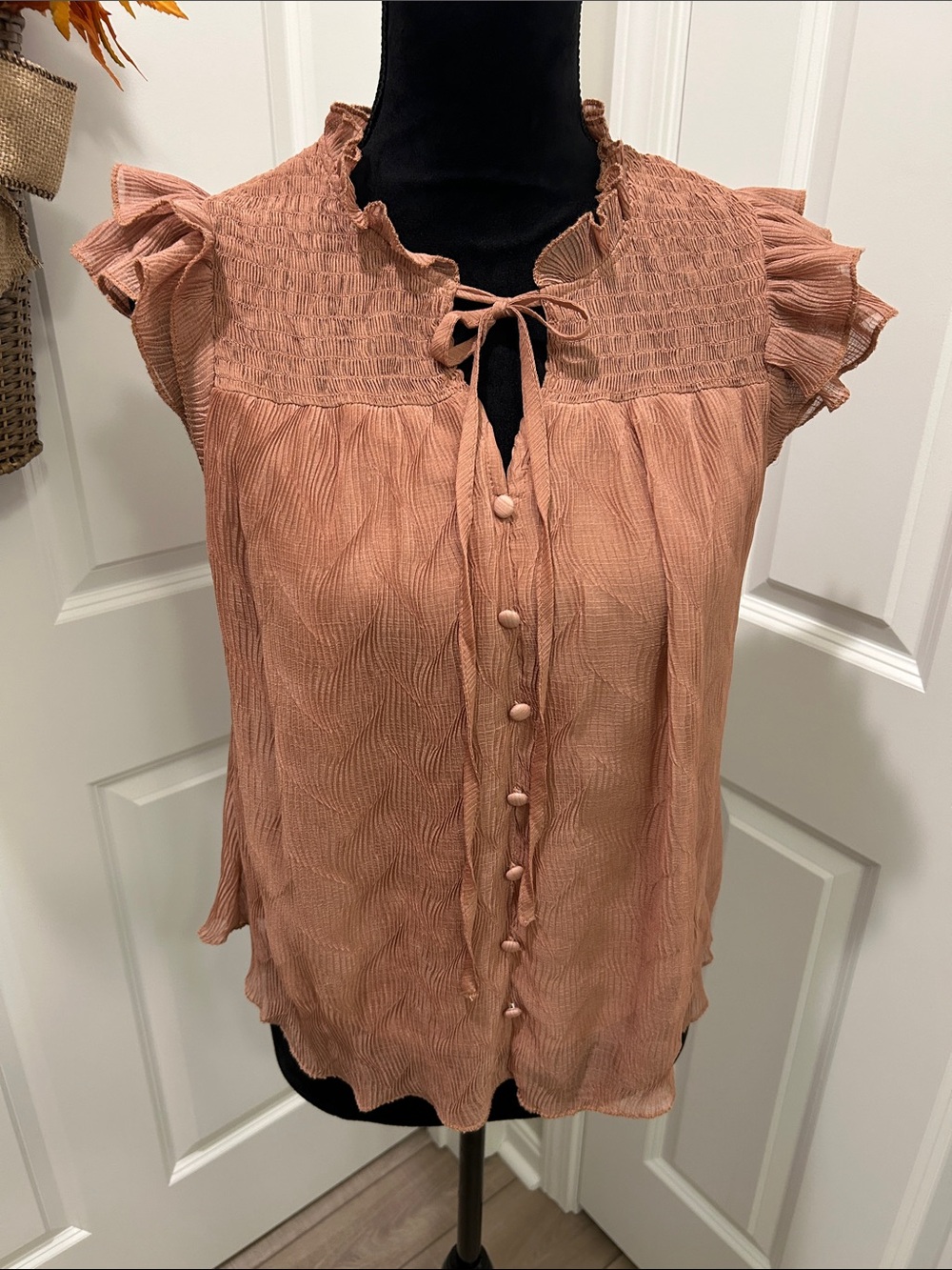mine Women’s Dusty Rose Ruffle Sleeve Tie-Neck Blouse Large